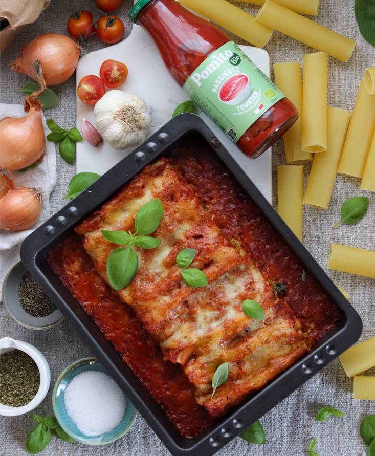 Spinat-Brokkoli Cannelloni im Tomatensugo