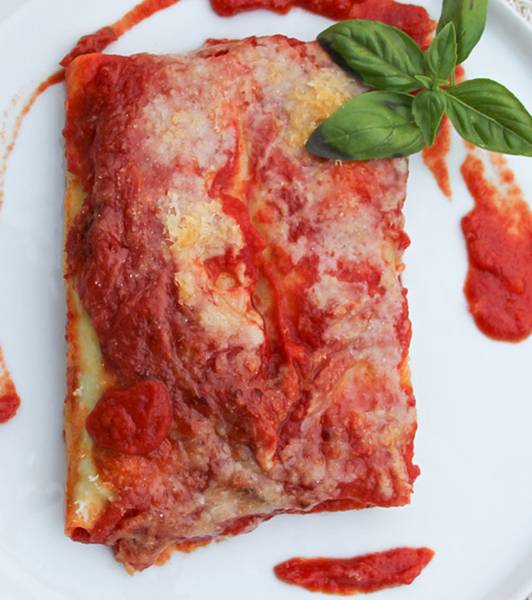 Selbstgemachte Cannelloni mit Spinat-Ricotta-Füllung