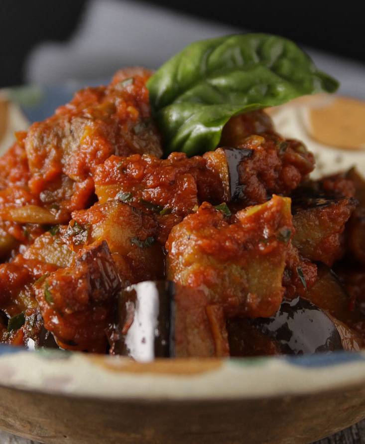 Frittierte Auberginen mit Tomate