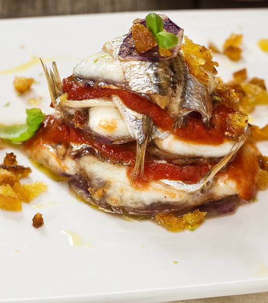 Kartoffelauflauf mit Sardellen